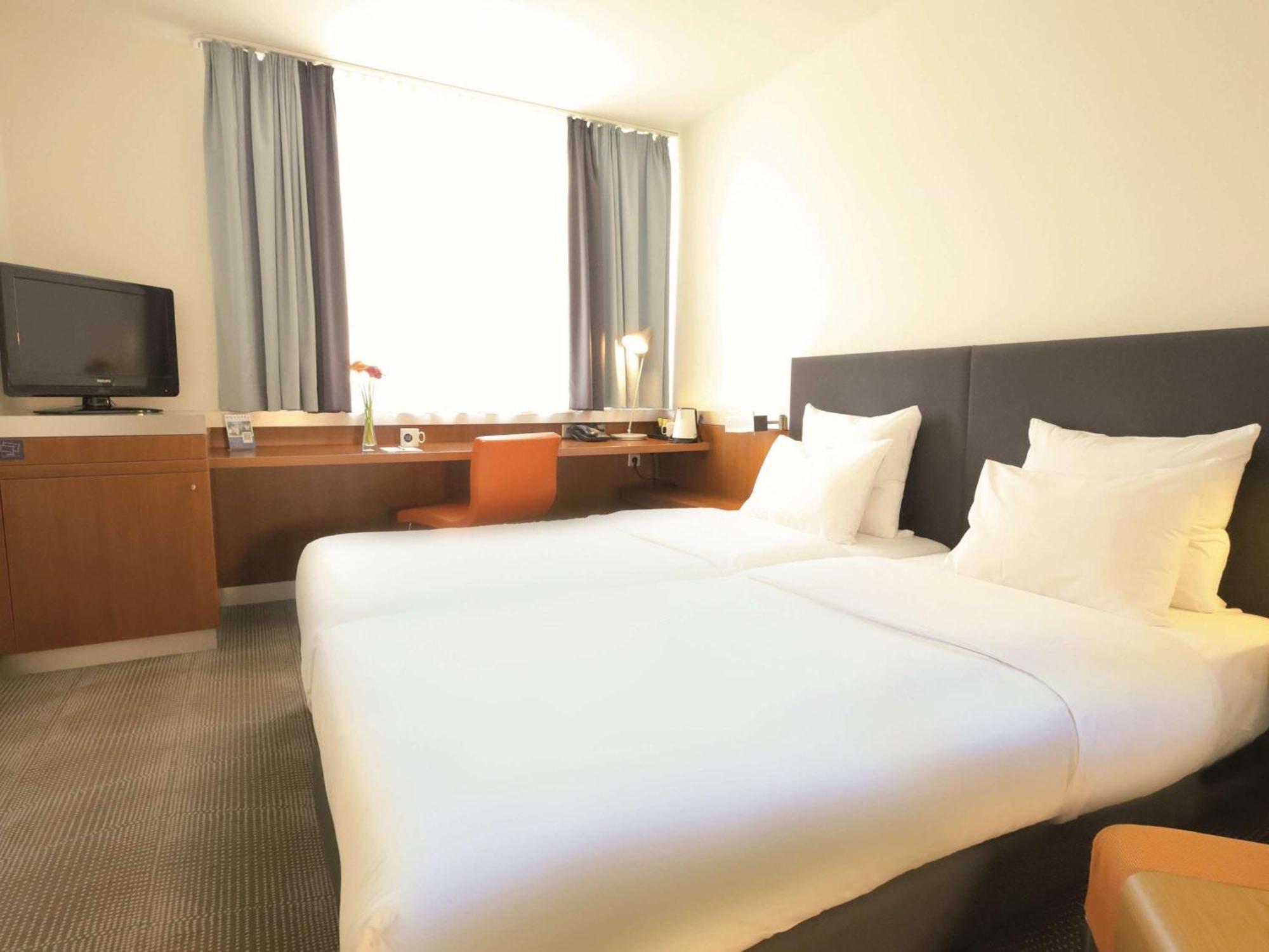Novotel Erlangen Esterno foto